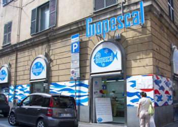 Esterno dei negozi Giopescal