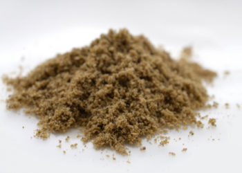 Mangimi a base di insetti per l'acquacoltura