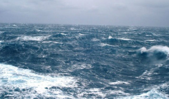 Spostare l'attenzione sulla salvaguardia della vita umana in mare e non sempre e solo su quella degli stock ittici