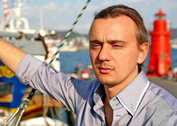 A quasi un mese dalla tragedia, ancora non è stato recuperato il corpo di una delle vittime dell’equipaggio, Vito Lo Iacono