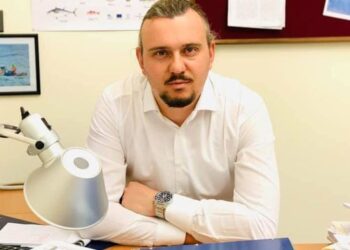 Viviani: governo vigili su speculazioni, caro gasolio insostenibile