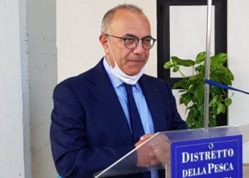 blocco pesca gambero rosso