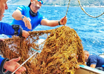 reti da pesca abbandonate