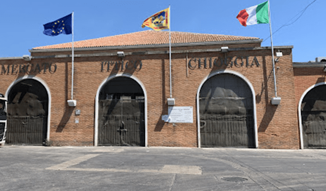 Mose, manifestazione al Mercato ittico