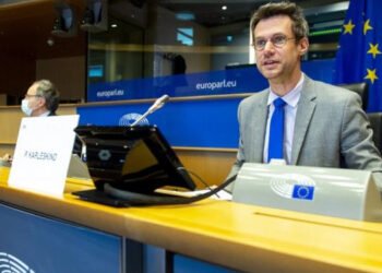 Karleskind continuerà a guidare la Commissione per la pesca del PE