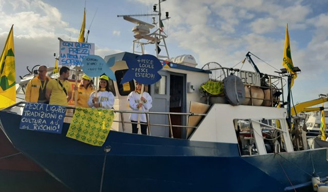 Ucraina: Coldiretti, raddoppia gasolio, barche restano in porto