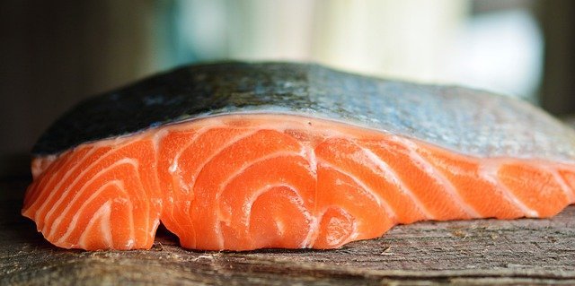 Salmone, il colore incide sulla qualità? La nuova ricerca di Nofima