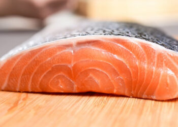 Aumenta il prezzo del salmone