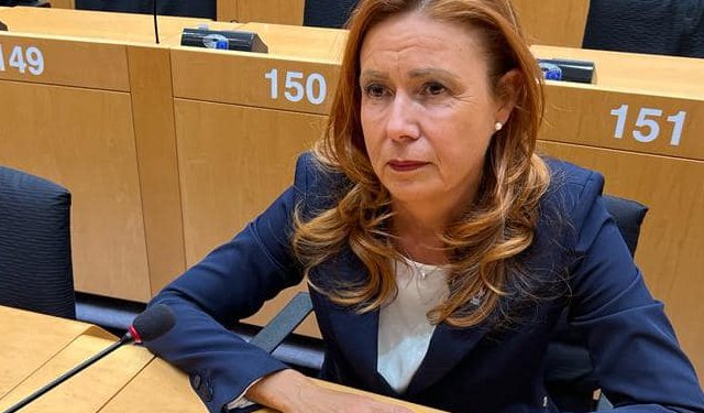 Conte incontra commissario Ue