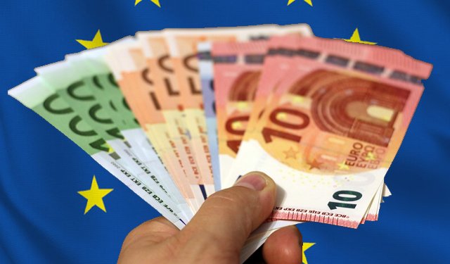 La bussola. Il sostegno economico della UE alle attività di pesca: compensazioni e investimenti -