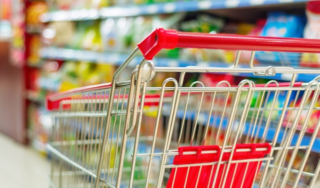 Coldiretti, alimentare crolla del 4%. Il 38% degli italiani rinuncia al pesce