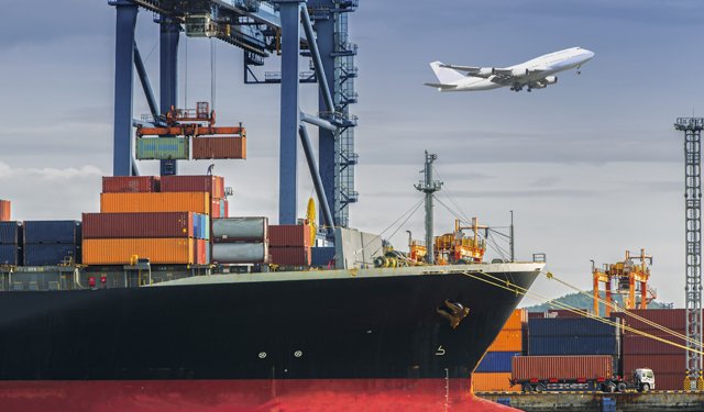 Salmone congelato anzichè fresco per limitarne il trasporto aereo