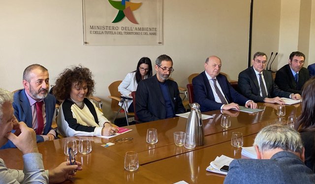 Impianti eolici offshore lungo la costa romagnola