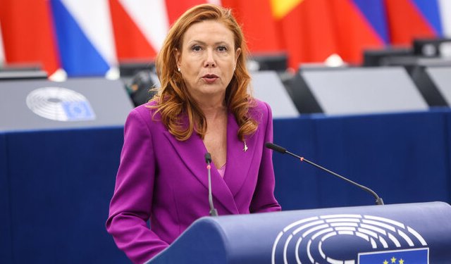 Conte in missione in Ecuador per il Parlamento Europeo