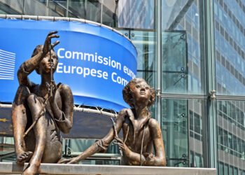 Dalla Commissione europea strategia di riduzione carbonio nel settore pesca