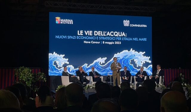 Federpesca a bordo della Cavour