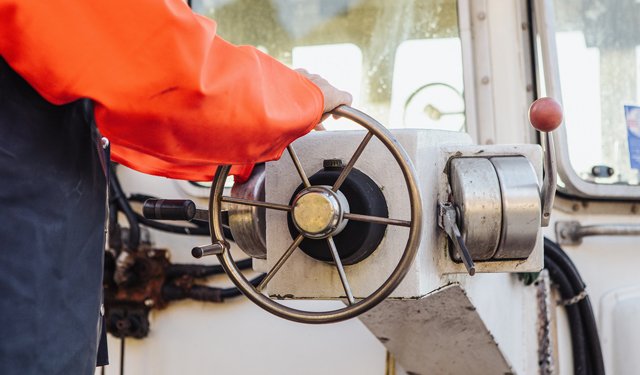 Pesca sostenibile nell'UE: stato di avanzamento e orientamenti per il 2024