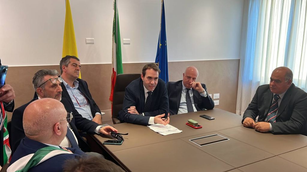 Schifani e Sammartino: "Governo regionale a sostegno del settore pesca"