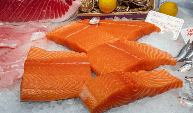 Salmone. Previsioni 2025: produzione in aumento e prezzi in calo