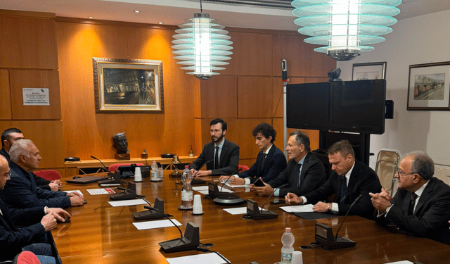 Granchio blu: Lollobrigida incontra il commissario straordinario e le associazioni