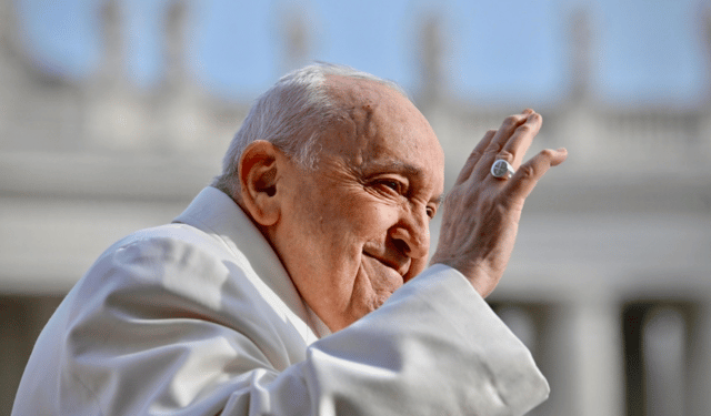 Le sirene dei pescherecci italiani suoneranno in omaggio a Papa Francesco