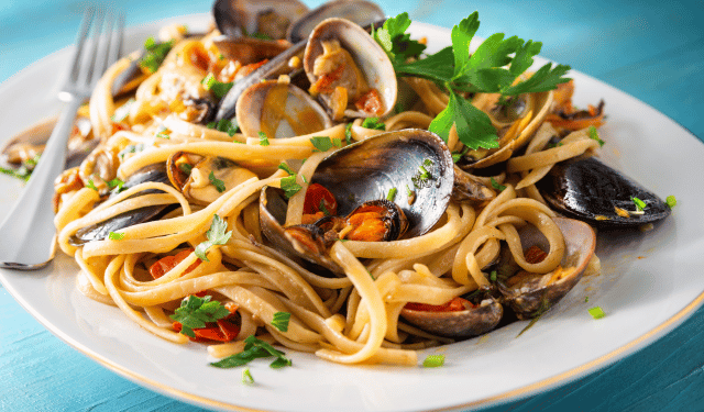 Turisti stranieri: 14 miliardi in ristorazione. Il mare italiano nel piatto