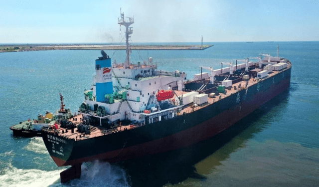 Acquacoltura a bordo: la Cina converte una nave cargo in allevamento galleggiante