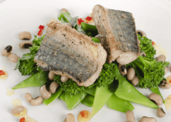 Fish and Vegetables in the Mediterranean Diet