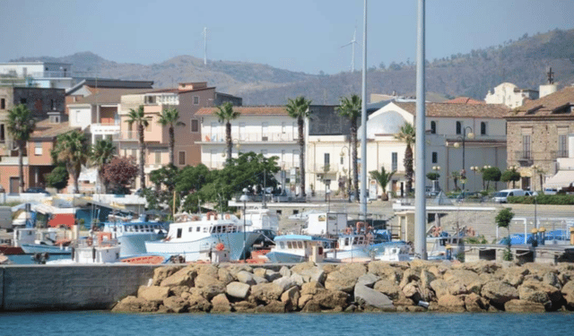 pesca della sardella in Calabria