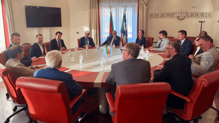 Marco Bucci incontra la delegazione del Québec per la cooperazione nella blue economy